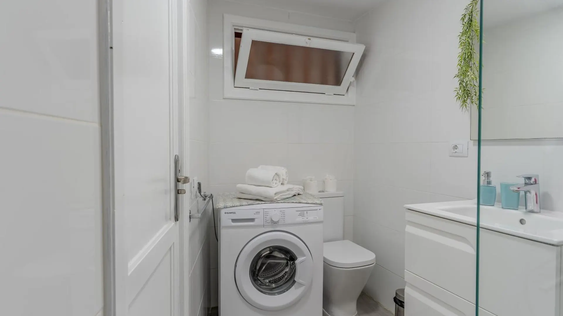 شقة Malibu Park Studio With Ocean Views & Heated Pool أذيخي إسبانيا