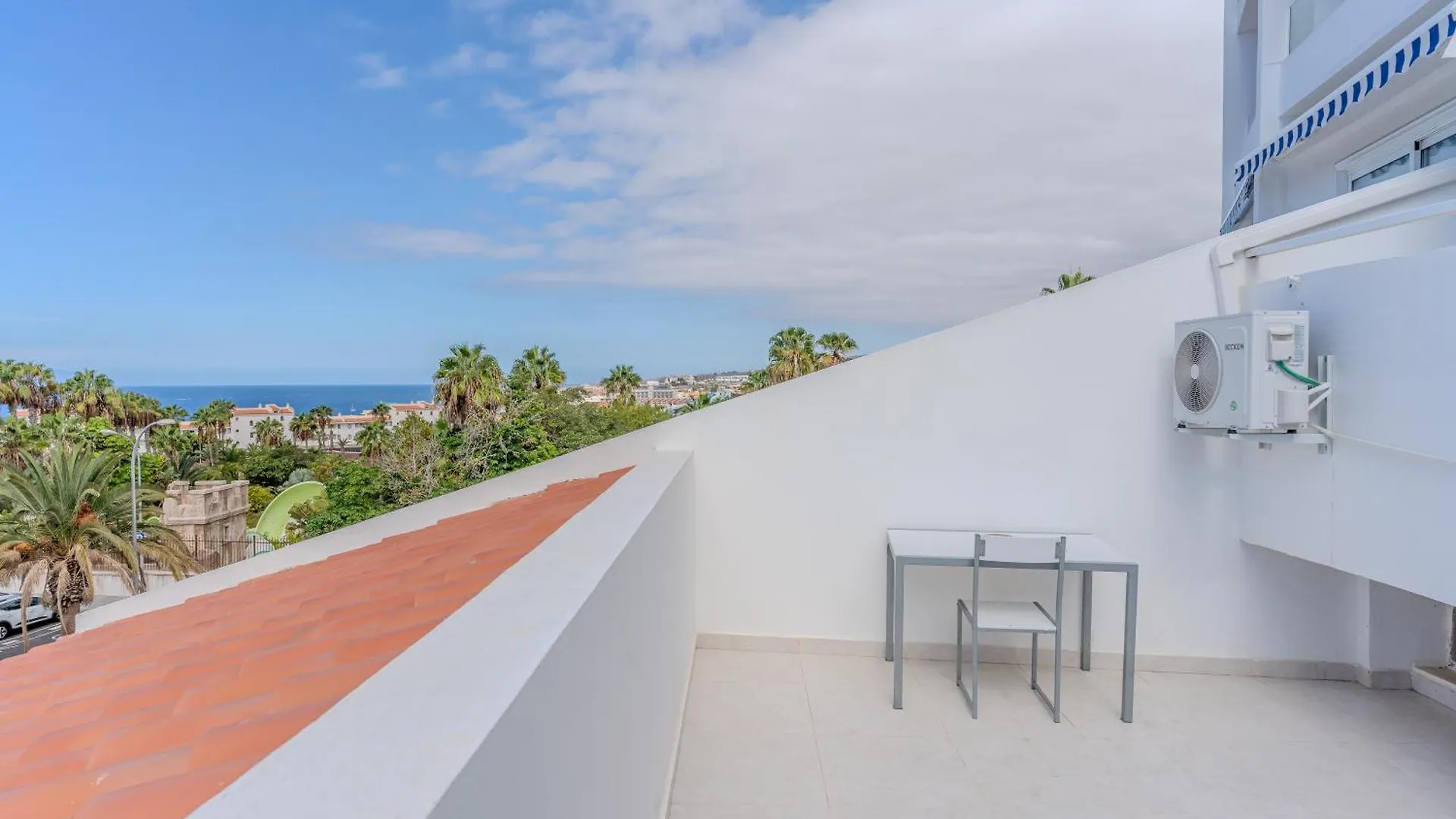 Malibu Park Studio With Ocean Views & Heated Pool أذيخي